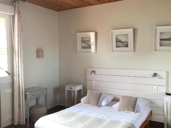 Hôtel de la Tour : photo 1 de la chambre chambre triple