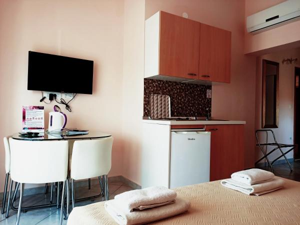 ApartHotel Viola : photo 1 de la chambre studio avec balcon