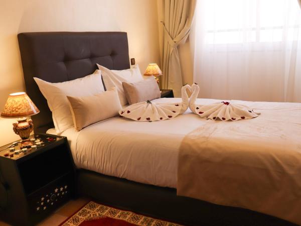 Hôtel Riad Salam Agadir : photo 9 de la chambre suite avec balcon