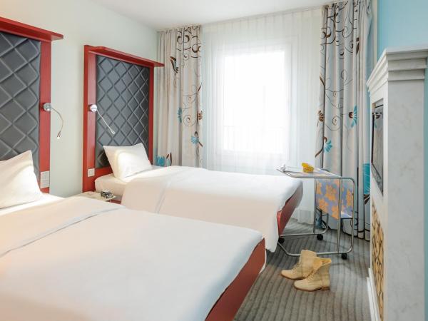 ibis Styles Hotel Berlin Mitte : photo 5 de la chambre chambre lits jumeaux