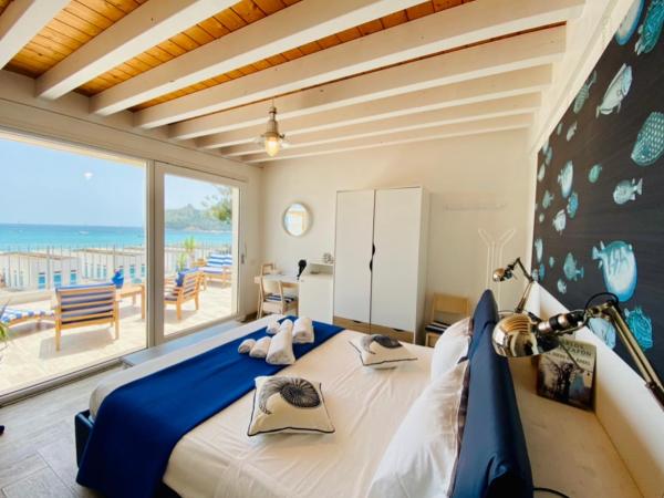 Il Profumo del Mare : photo 2 de la chambre suite lit king-size - vue sur mer