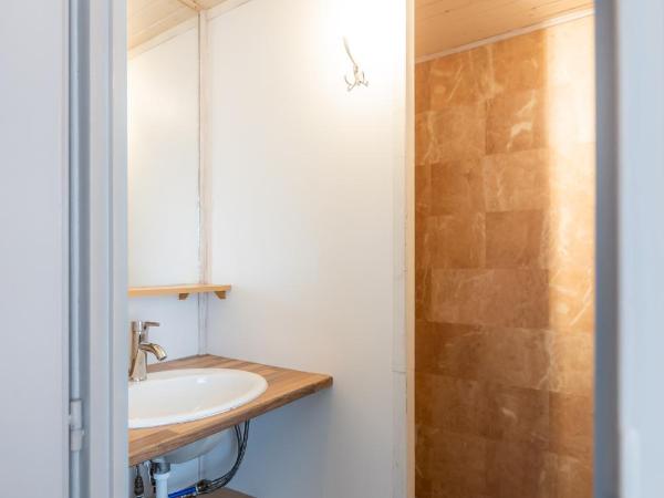 Résidence Sunêlia Les Logis d'Orres : photo 5 de la chambre grand chalet en duplex (9 adultes)