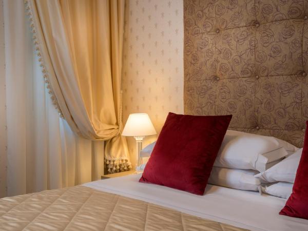 Albergo Rossini 1936 Small & Charming : photo 5 de la chambre suite junior deluxe