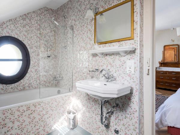 Swiss Historic Hotel Masson : photo 1 de la chambre chambre double supérieure - vue sur lac