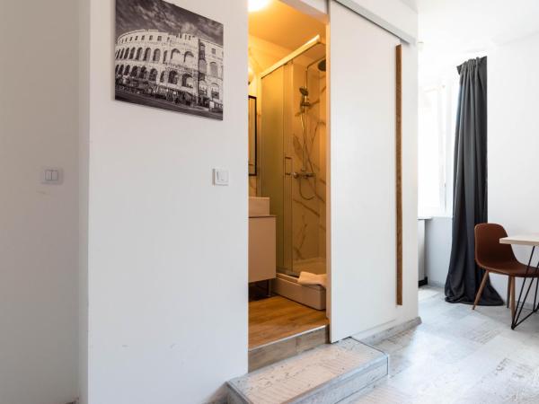 L&B City Center Studios Apartments : photo 7 de la chambre studio