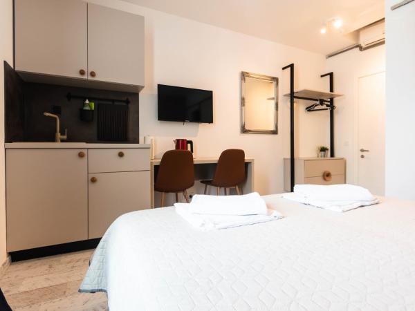 L&B City Center Studios Apartments : photo 1 de la chambre studio