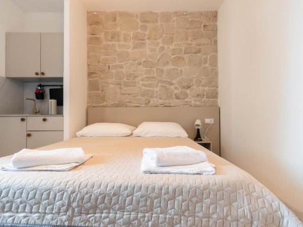 L&B City Center Studios Apartments : photo 7 de la chambre studio