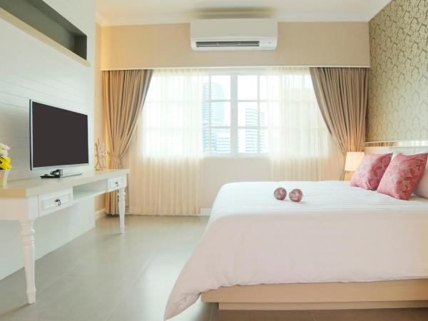 The Raya Surawong Bangkok : photo 4 de la chambre grande chambre double deluxe