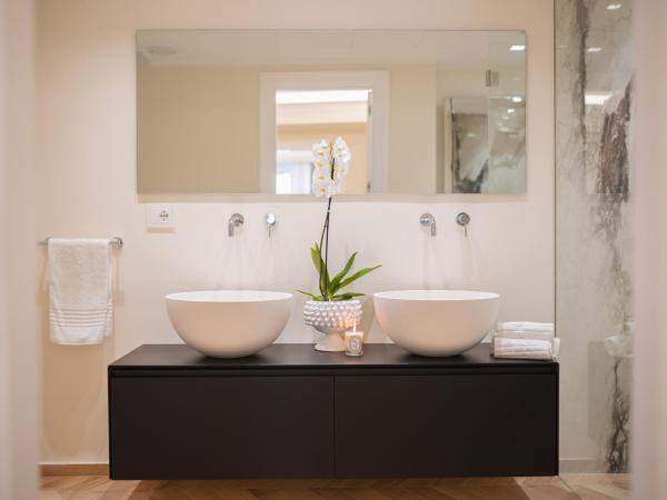 Naxi Suites : photo 8 de la chambre appartement avec balcon