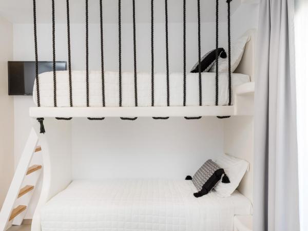 Alenor City Hotel : photo 5 de la chambre suite familiale