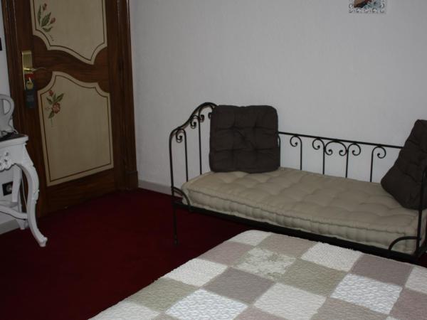 RESIDENCE LE 360 : photo 4 de la chambre chambre double standard