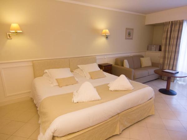 Villa d'Estelle : photo 3 de la chambre suite junior familiale (2 adultes + 2 enfants)