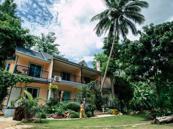 ชอว์ งาทอง รีสอร์ต Chor Ngar Thong Erawan Kanchanaburi : photo 3 de la chambre chambre lits jumeaux spacieuse