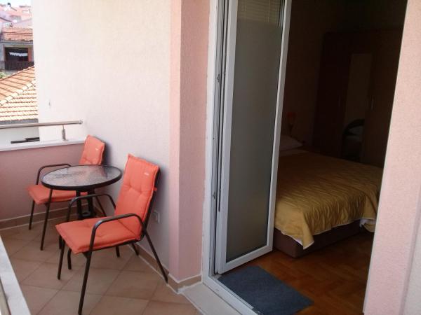 Apartments Belas : photo 5 de la chambre chambre lits jumeaux avec balcon