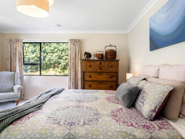 Lupin Lodge Bed & Breakfast : photo 3 de la chambre chambre lit king-size deluxe