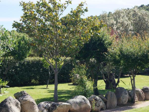 Les Jardins De Santa Giulia - Charmante chambre d'hôte 2 : photo 5 de la chambre chambre double