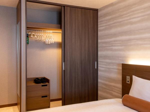 karaksa hotel grande Shin-Osaka Tower : photo 3 de la chambre grande chambre royale - Étage supérieur