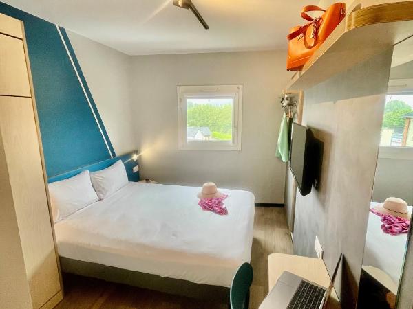 Hotel Ibis Budget Fecamp : photo 3 de la chambre chambre double avec lit pliant