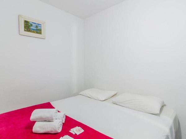 Club Suites - Aeroporto Congonhas : photo 4 de la chambre chambre double avec salle de bains commune