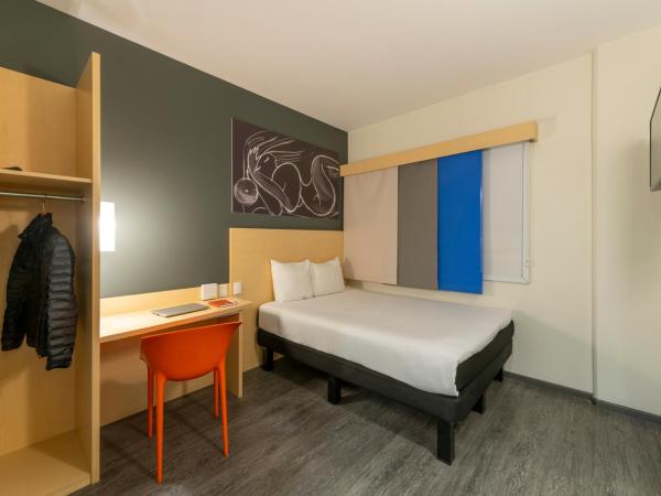 Ibis Queretaro : photo 7 de la chambre chambre standard lit queen-size