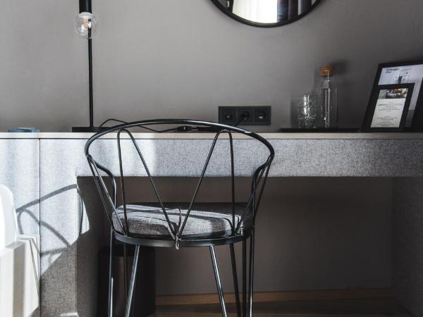 Altstadthotel Weisse Taube : photo 7 de la chambre chambre triple supérieure