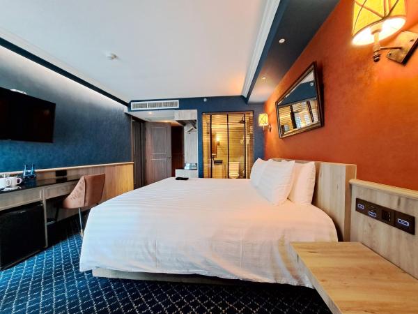 The Coach Hotel Sukhumvit - Asok BTS Bangkok by Compass Hospitality : photo 7 de la chambre hébergement 1st class coach - lit double