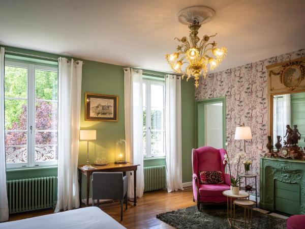 Le Petit Matin : photo 3 de la chambre chambre de luxe avec douche