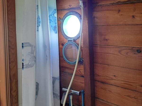 Boat & breakfast : photo 8 de la chambre chambre double deluxe (2 adultes + 1 enfant)