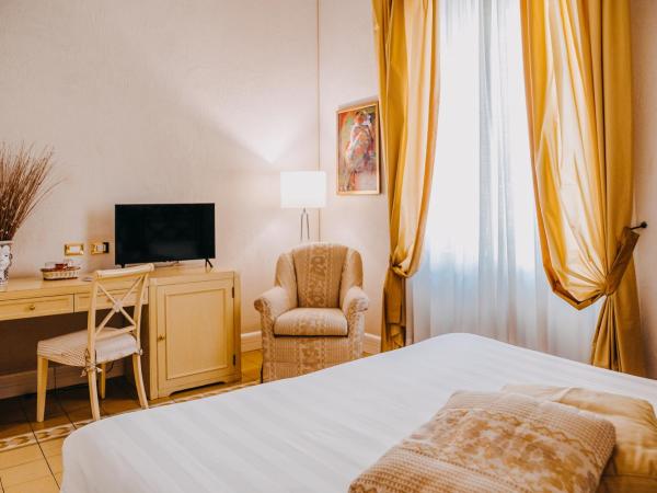 Costantinopoli 104 : photo 2 de la chambre chambre double ou lits jumeaux