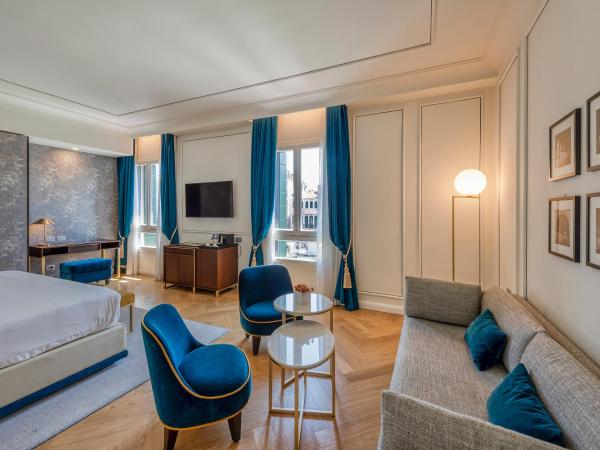 H10 Palazzo Canova : photo 2 de la chambre suite junior - vue sur canal