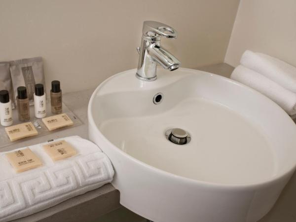 L'Hotel : photo 8 de la chambre chambre double ou lits jumeaux standard