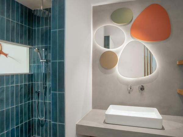 Sunrise Attitude (Adults Only) : photo 3 de la chambre chambre double ou lits jumeaux - vue partielle sur mer