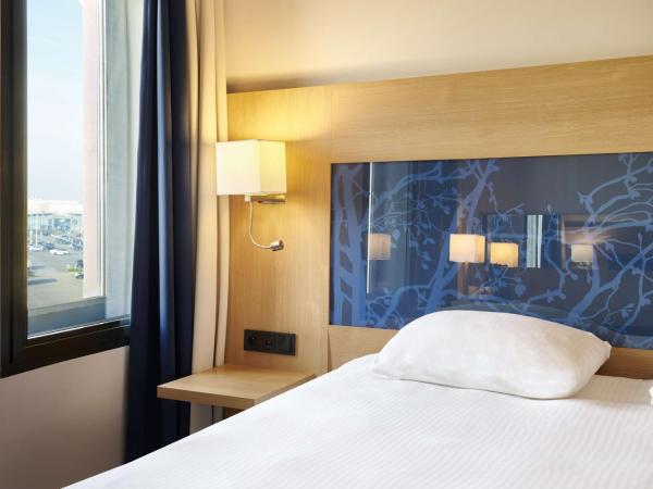 Park Inn by Radisson Liege Airport : photo 5 de la chambre chambre supérieure