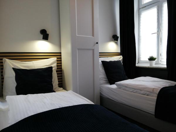 Rooms by Apartamenty Lubartowska Street : photo 5 de la chambre chambre double avec salle de bains privative