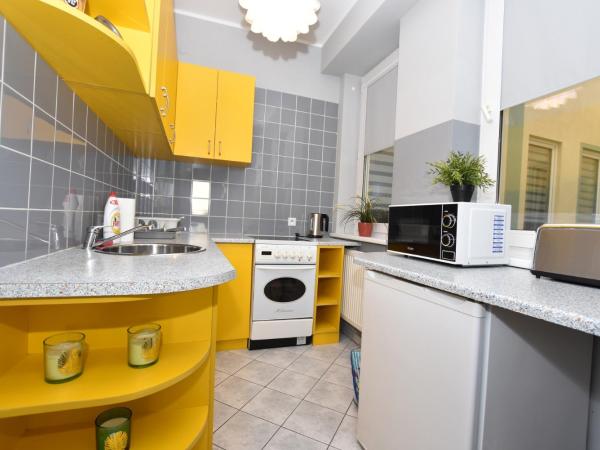 DUKES ApartHostel - pokoje prywatne, RYNEK : photo 4 de la chambre chambre double avec salle de bains commune