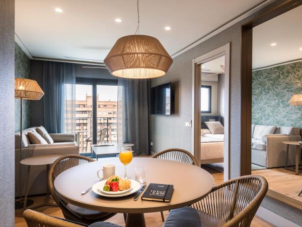 Apartamentos Core Suites Valencia : photo 1 de la chambre appartement avec balcon