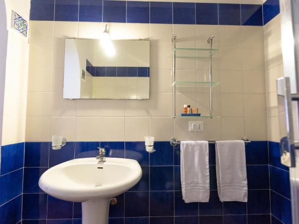 Al Palmento Cruillas : photo 2 de la chambre chambre triple - vue sur jardin