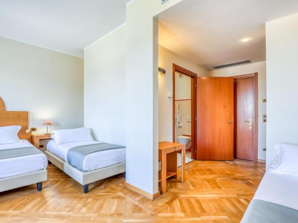 Hotel PentHouse : photo 8 de la chambre chambre quadruple confort