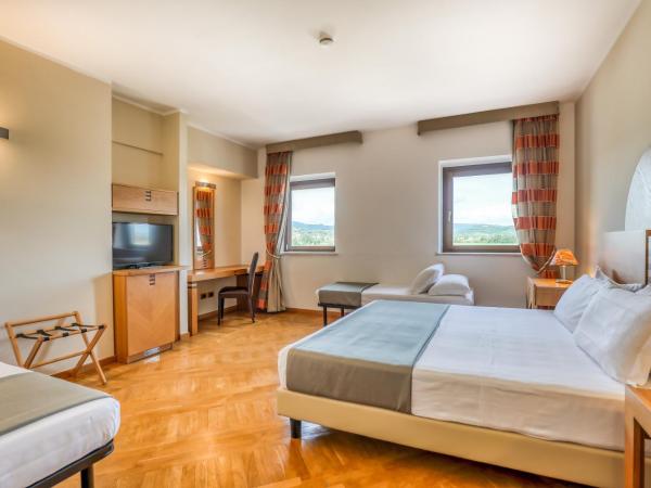 Hotel PentHouse : photo 3 de la chambre suite familiale deluxe