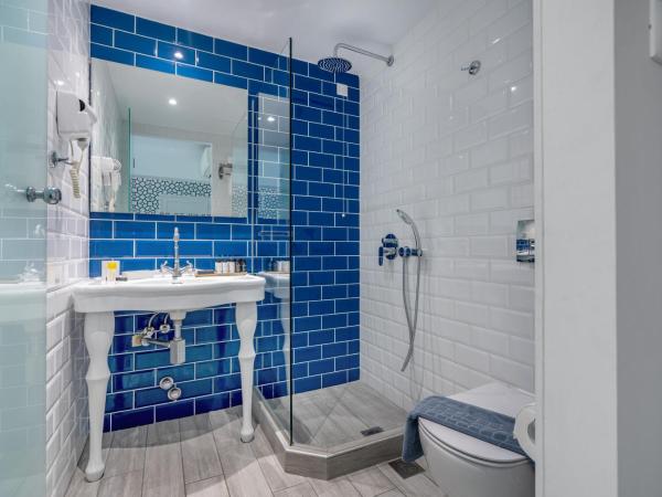 Maison 66, Riviera Hotels : photo 6 de la chambre chambre familiale - vue latérale sur mer