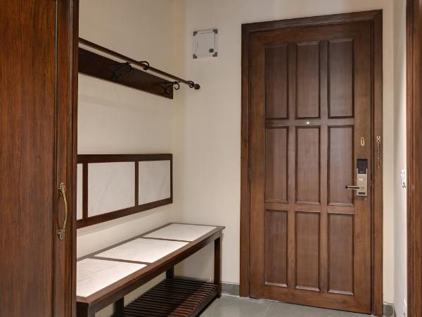 Brahma Niwas - Best Lake View Hotel in Udaipur : photo 8 de la chambre chambre lit king-size - vue sur lac