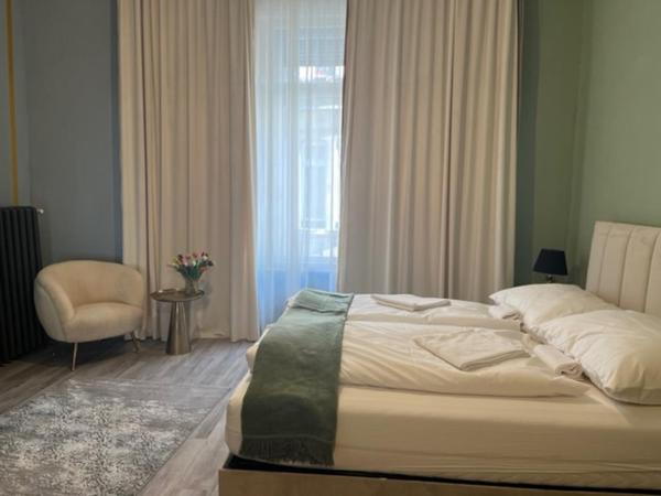 W Urban Suites Budapest : photo 2 de la chambre chambre lit king-size deluxe