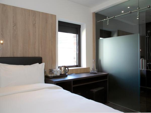 The Z Hotel Glasgow : photo 1 de la chambre chambre lit queen-size - accessible aux personnes à mobilité réduite
