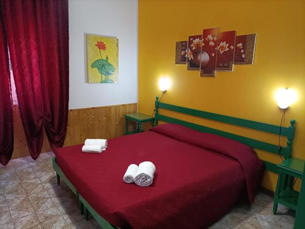 Mony's Island B&B : photo 3 de la chambre chambre triple avec salle de bains privative séparée