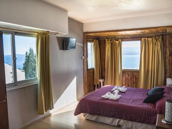 Tangoinn Hostel Downtown : photo 2 de la chambre chambre familiale - vue sur lac