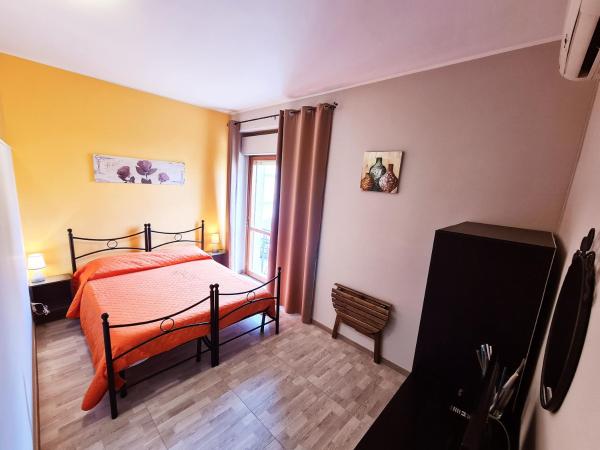 Affittacamere Il Terrazzo Di Archimede : photo 1 de la chambre chambre double avec salle de bains privative