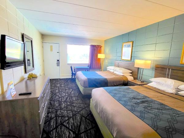 Beach Carousel Virginia Beach : photo 2 de la chambre chambre double - vue sur piscine