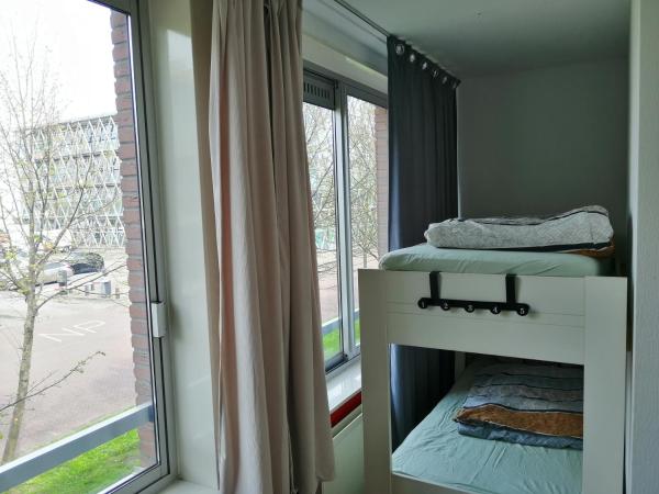 All you need, a comfy place : photo 10 de la chambre chambre quadruple avec salle de bains privative