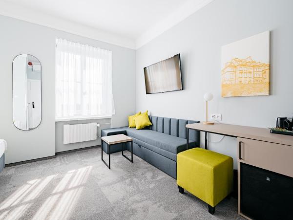 Jess Hotel & Spa Warsaw Old Town : photo 2 de la chambre chambre triple supérieure