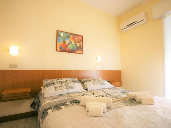 Hotel Amalfi : photo 5 de la chambre chambre double ou lits jumeaux avec balcon